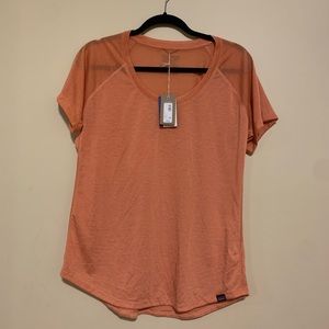 Patagonia Women’s Cap Cool Trail Shirt- Size L- Mellow melon color